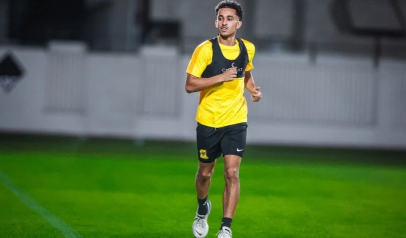 الاتحاد يسعى لتجديد عقد أحمد الغامدي قبل دخول الفترة الحرة